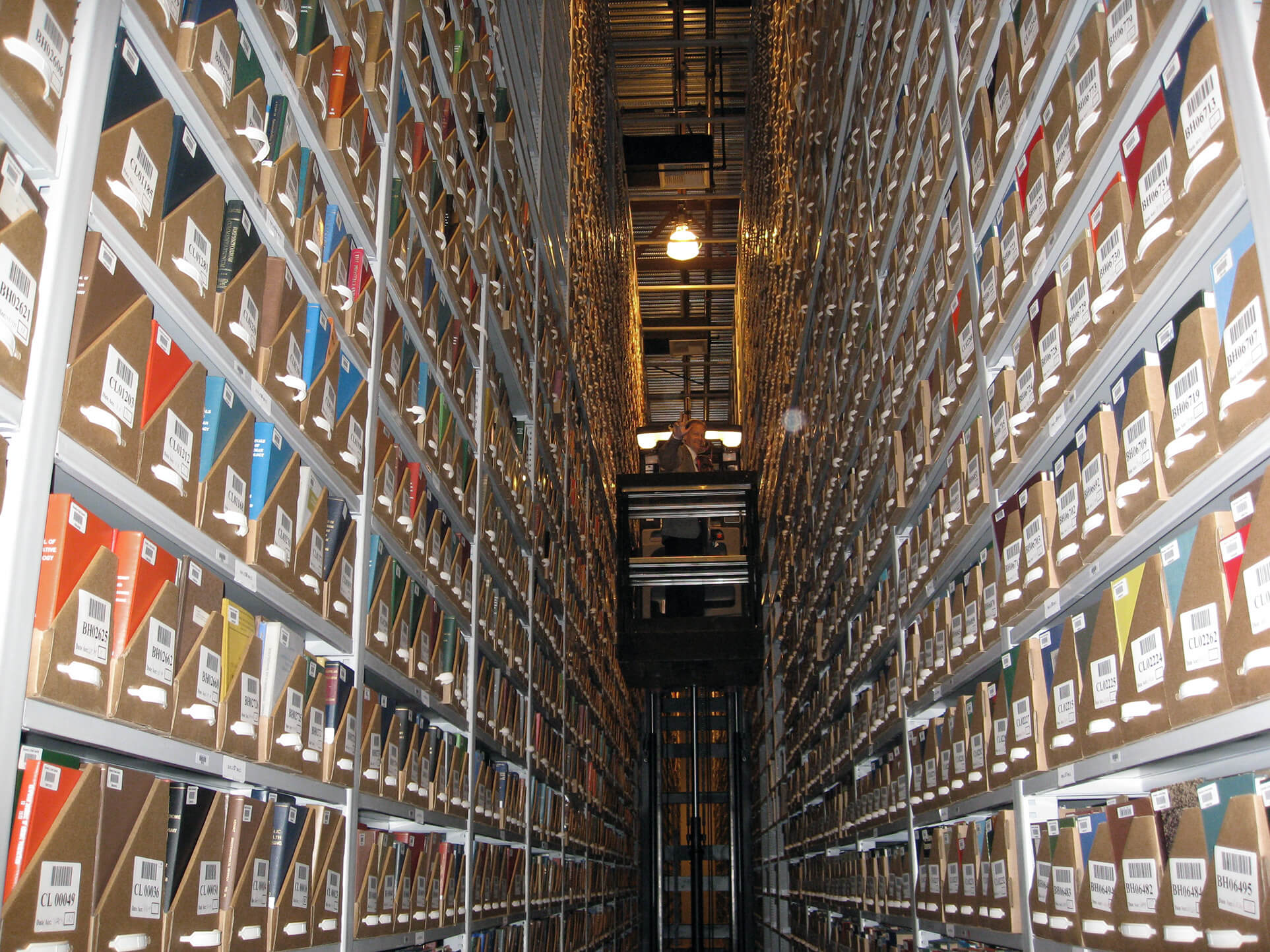 Stationary High-bay Storage System For Archiving Library Books ...